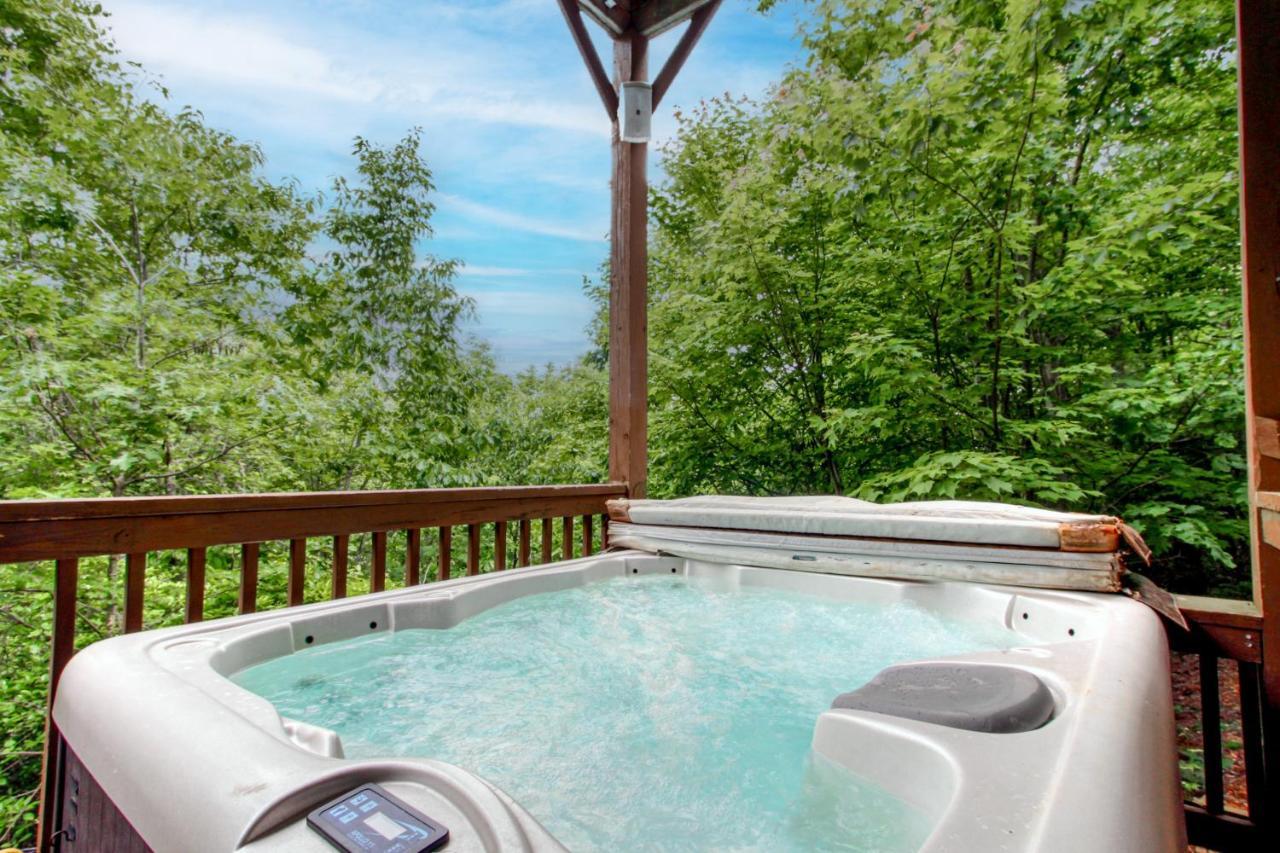 Вилла Red Roof Retreat Кливленд Экстерьер фото
