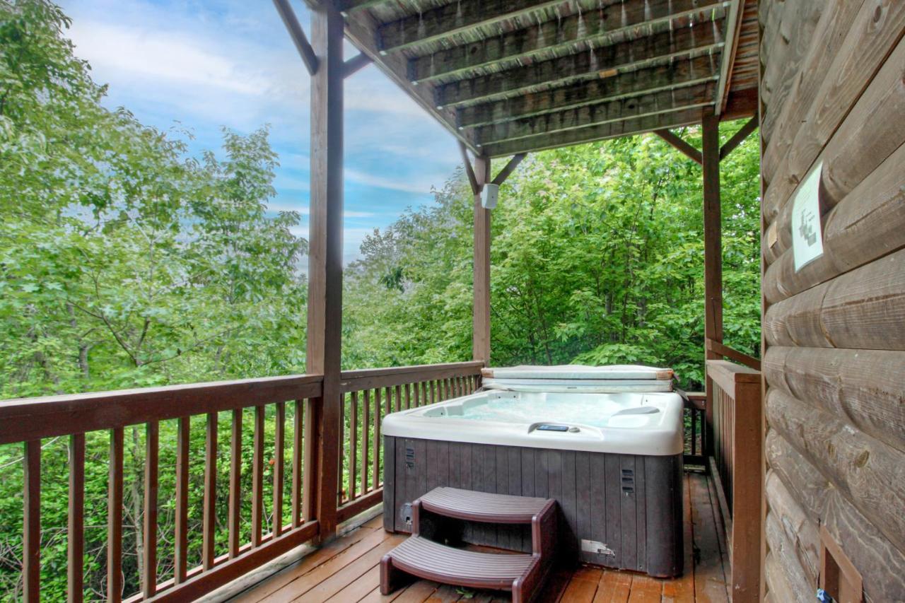 Вилла Red Roof Retreat Кливленд Экстерьер фото